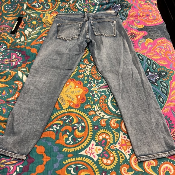 🔥ANTHROPOLOGIE SLIM BOYFRIEND EMBROIDERED FLORAL SKINNY JEANS SZ 25 PERFECT FIT - Picture 4 of 5